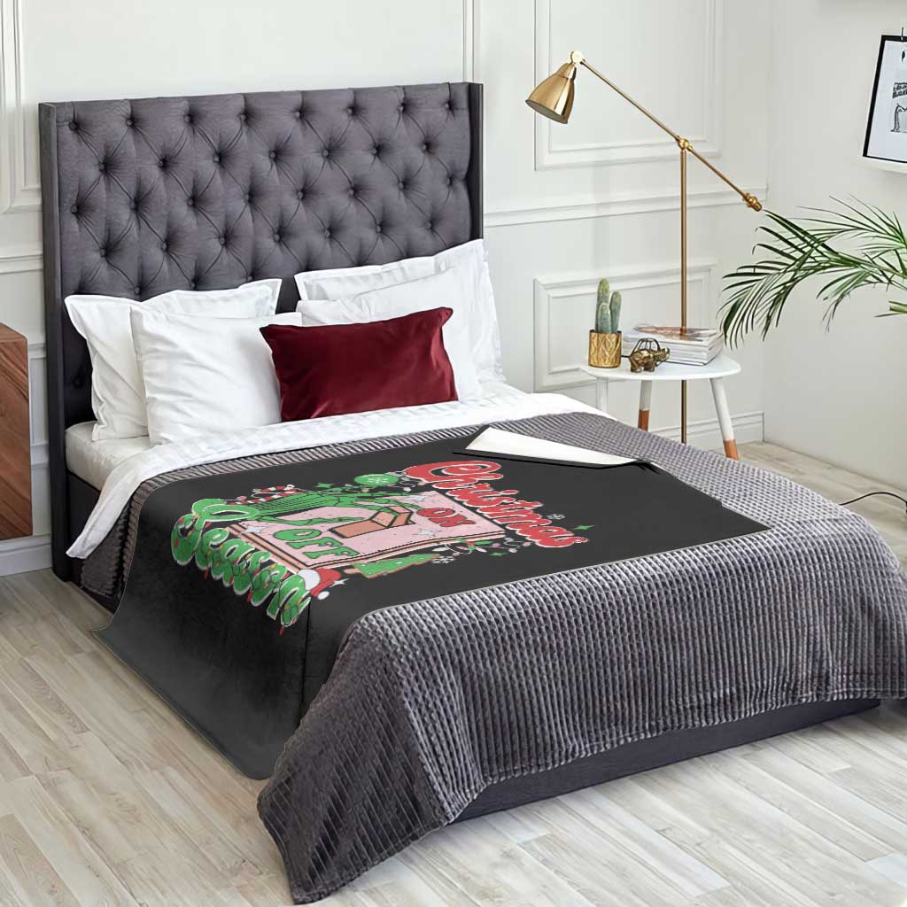 Funny Christmas Season Throw Blanket Switch Red And Green Skeleton Hand TS11 Print Your Wear
