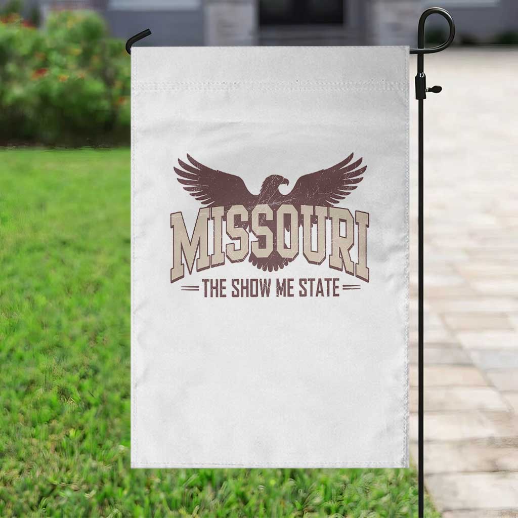 Vintage Missouri Eagle Garden Flag Missouri The Show Me State Retro Distressed TS12 Print Your Wear