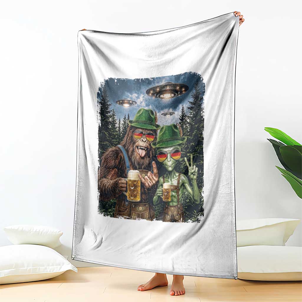 Funny Bigfoot Alien Oktoberfest Throw Blanket Selfie Beer Party German Lederhosen UFO Gift