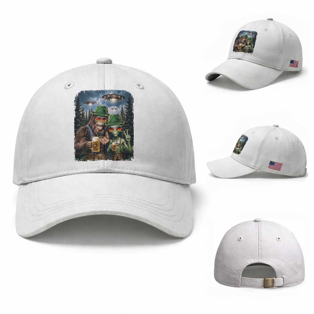 Funny Bigfoot Alien Oktoberfest Baseball Cap Selfie Beer Party German Lederhosen UFO Gift