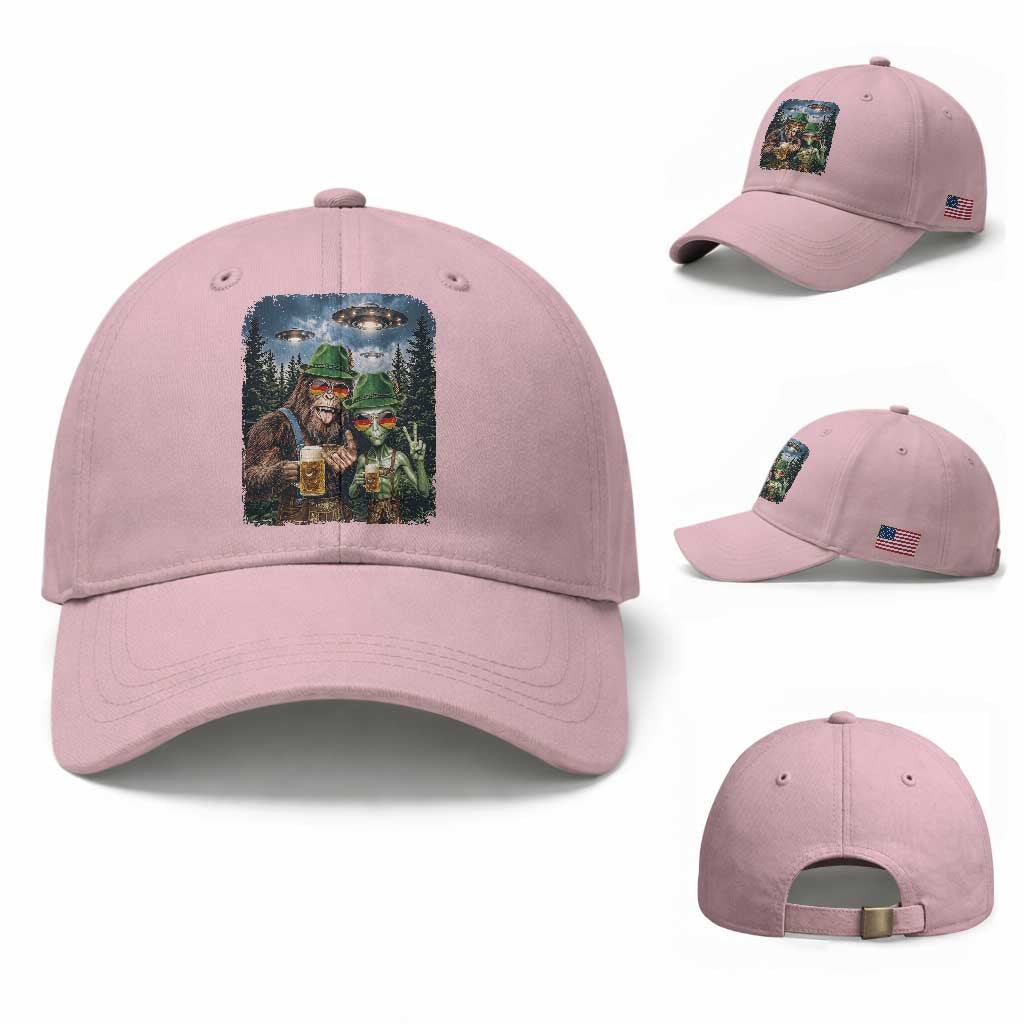 Funny Bigfoot Alien Oktoberfest Baseball Cap Selfie Beer Party German Lederhosen UFO Gift