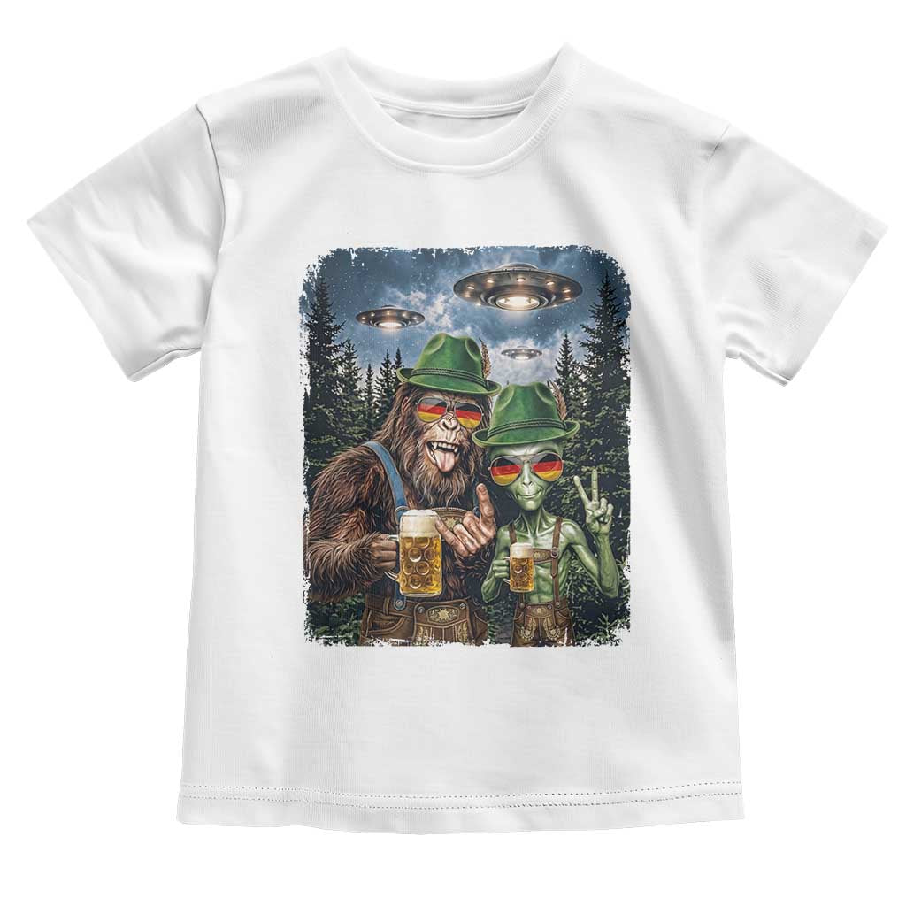 Funny Bigfoot Alien Oktoberfest Toddler T Shirt Selfie Beer Party German Lederhosen UFO Gift