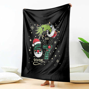 Funny Green Hand Six Seven Meme Throw Blanket Gen Z Alpha Xmas Gift TS12 Print Your Wear