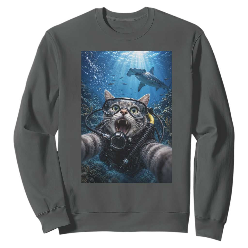 Funny Scuba Diving Cat Selfie With Hammerhead Shark Sweatshirt