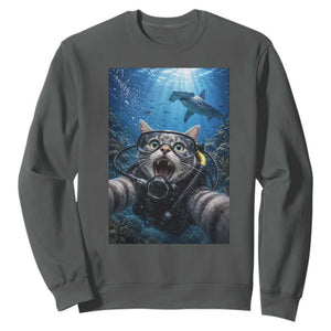 Funny Scuba Diving Cat Selfie With Hammerhead Shark Sweatshirt
