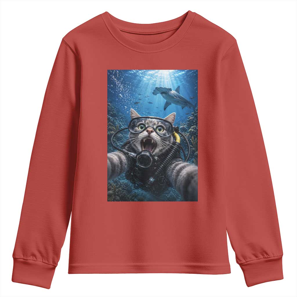 Funny Scuba Diving Cat Selfie With Hammerhead Shark Youth Sweatshirt