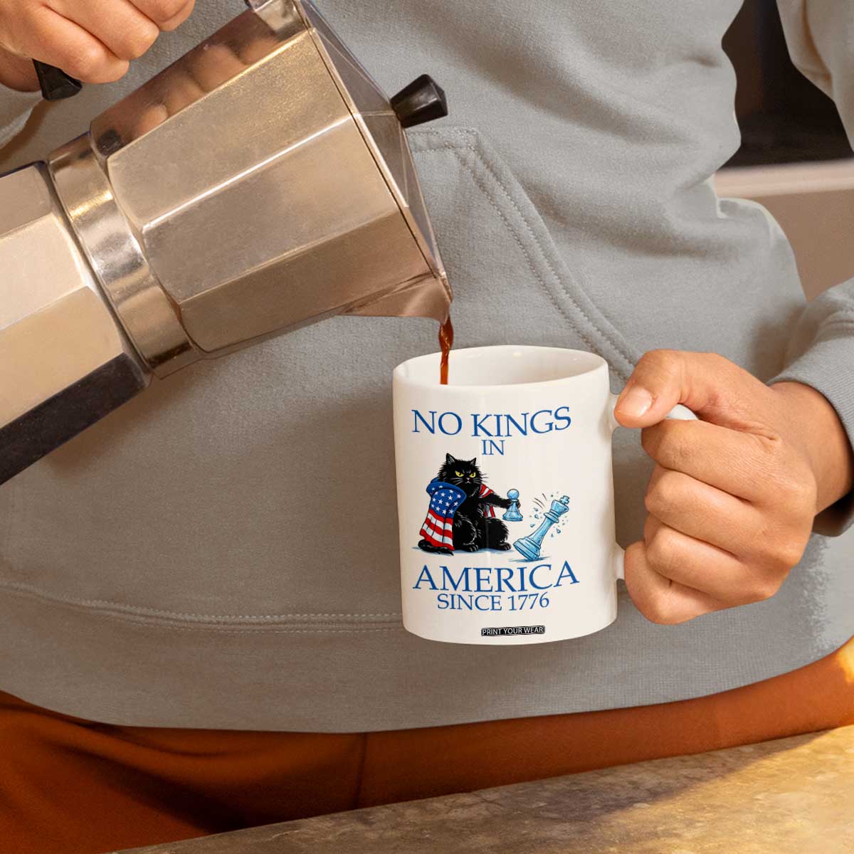 Funny Protest Chess Cat No Kings In America Coffee Mug Political Humor Gift TS12 Print Your Wear