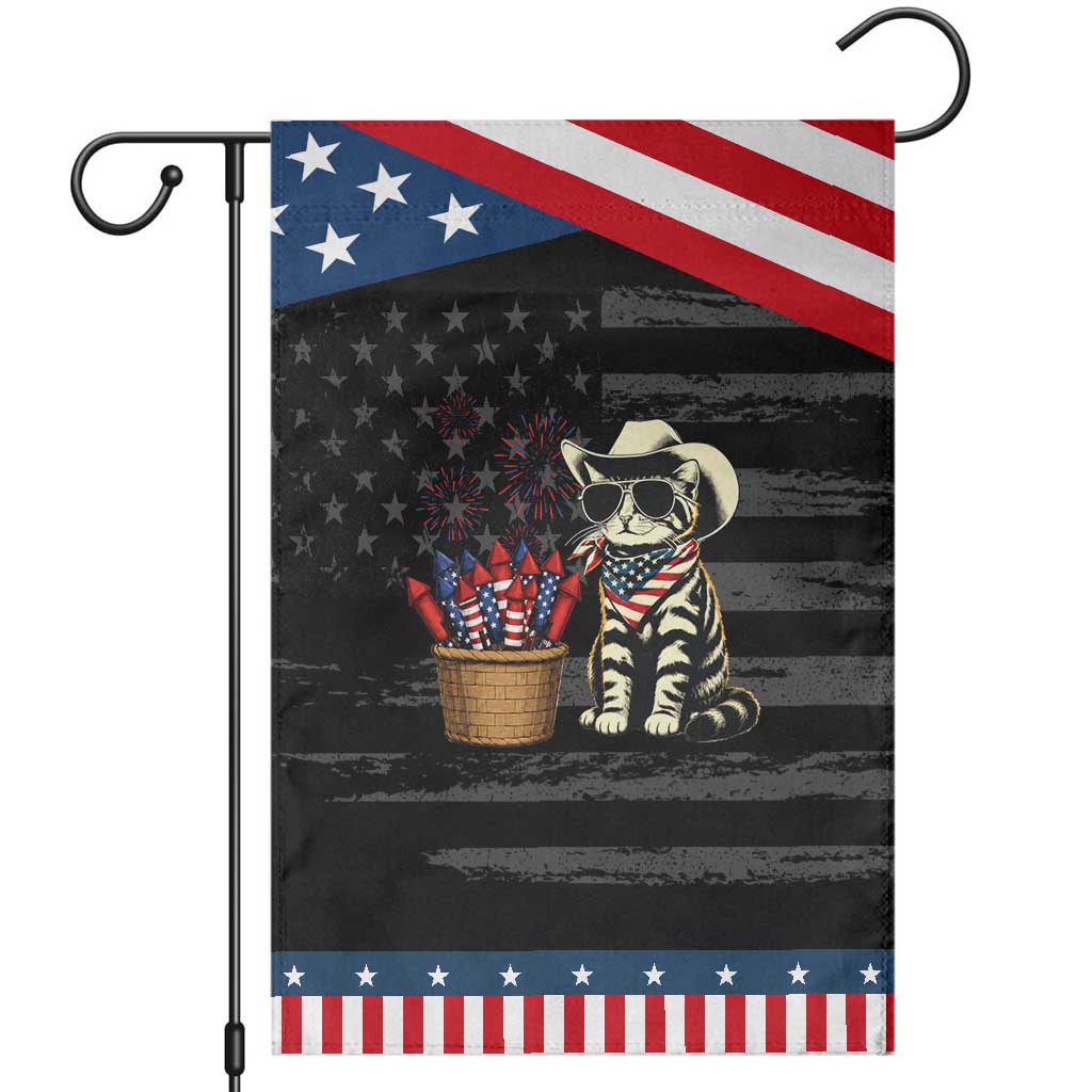 Vintage Cowboy Cat Patriotic Garden Flag 4th Of July Fireworks Celebration TS12 Distressed Black Blue Print Your Wear