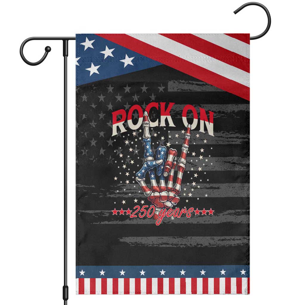 Red White Blue Rocker Skeleton Hand Patriotic Garden Flag Rock On 250 Years TS12 Distressed Black Blue Print Your Wear