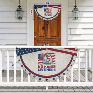 No Kings Live Here Patriotic Fan Flag Funny Rosie The Riveter Cat Feminist Gift