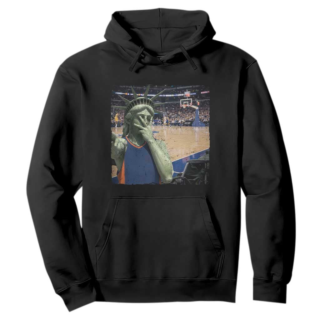 Funny Statue Of Liberty Basketball Selfie Graphic Hoodie