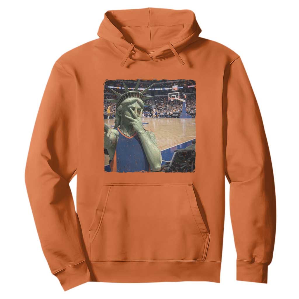 Funny Statue Of Liberty Basketball Selfie Graphic Hoodie