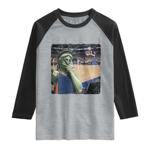 Funny Statue Of Liberty Basketball Selfie Graphic Raglan Shirt