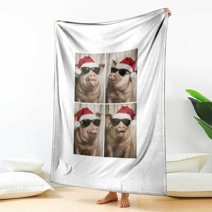 Cute Pig Christmas Selfie Throw Blanket Funny Holiday Photobooth Gift TS12 Print Your Wear