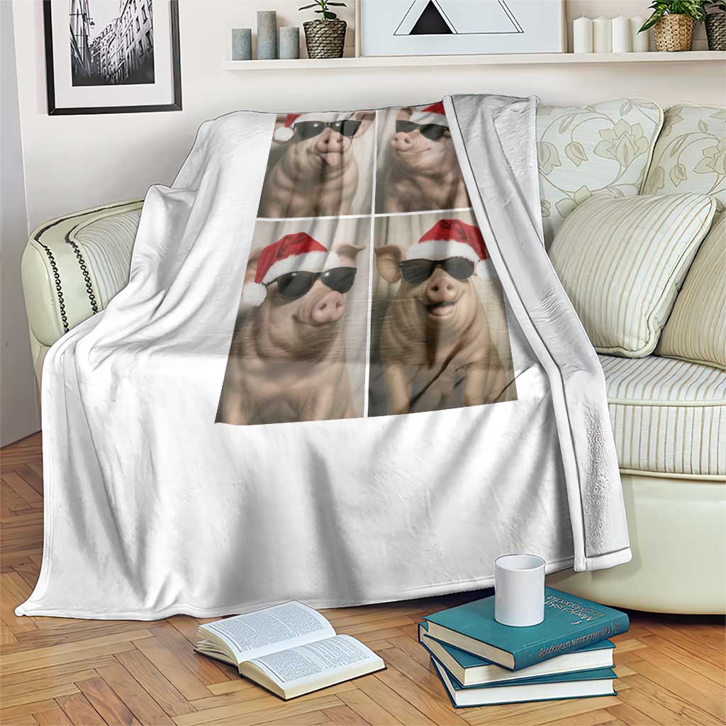 Cute Pig Christmas Selfie Throw Blanket Funny Holiday Photobooth Gift TS12 Print Your Wear