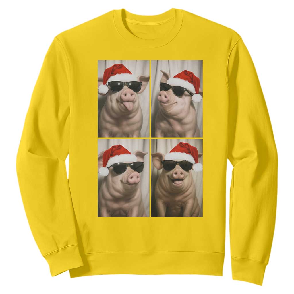 Cute Pig Christmas Selfie Sweatshirt Funny Holiday Photobooth Gift TS12 Daisy Print Your Wear