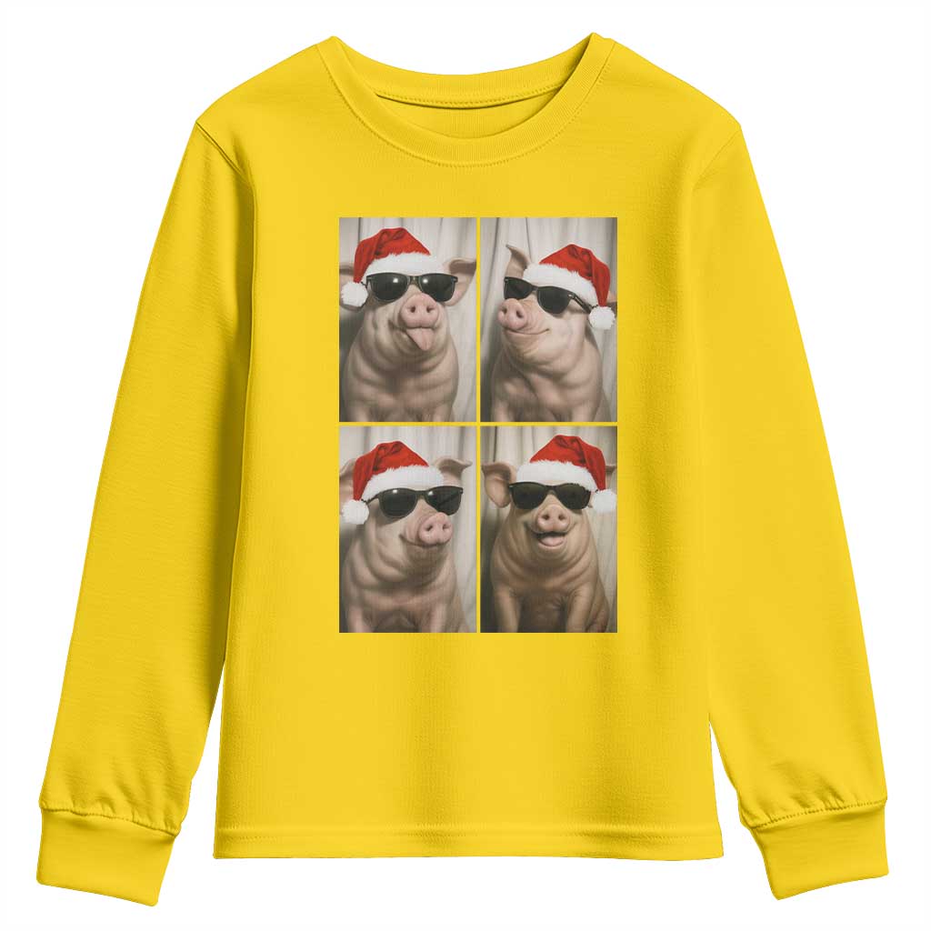 Cute Pig Christmas Selfie Youth Sweatshirt Funny Holiday Photobooth Gift TS12 Daisy Print Your Wear