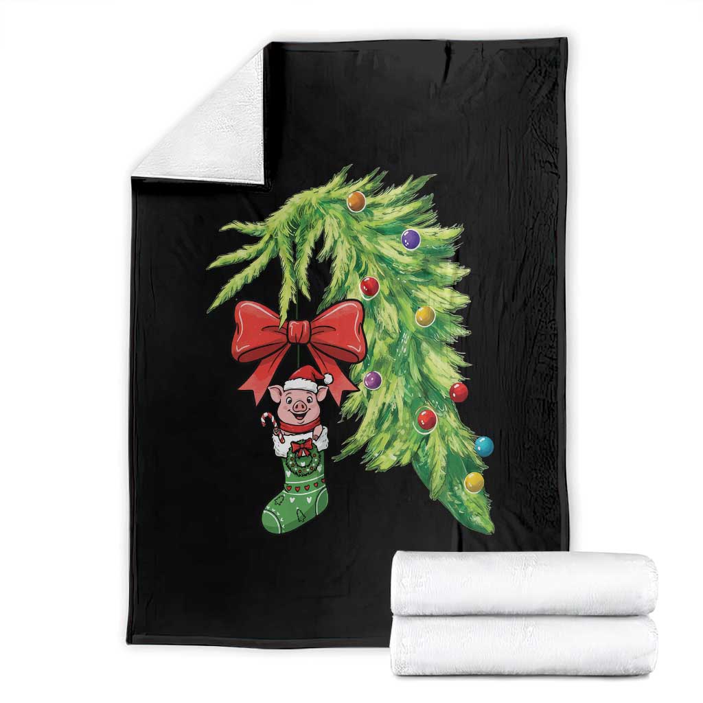 Funny Christmas Pig In Green Hand Naughty Throw Blanket Pet Lover Gift TS12 Black Print Your Wear