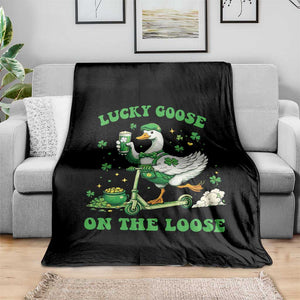 Funny Irish Goose Lover Throw Blanket Lucky Goose On The Loose TS12 Print Your Wear