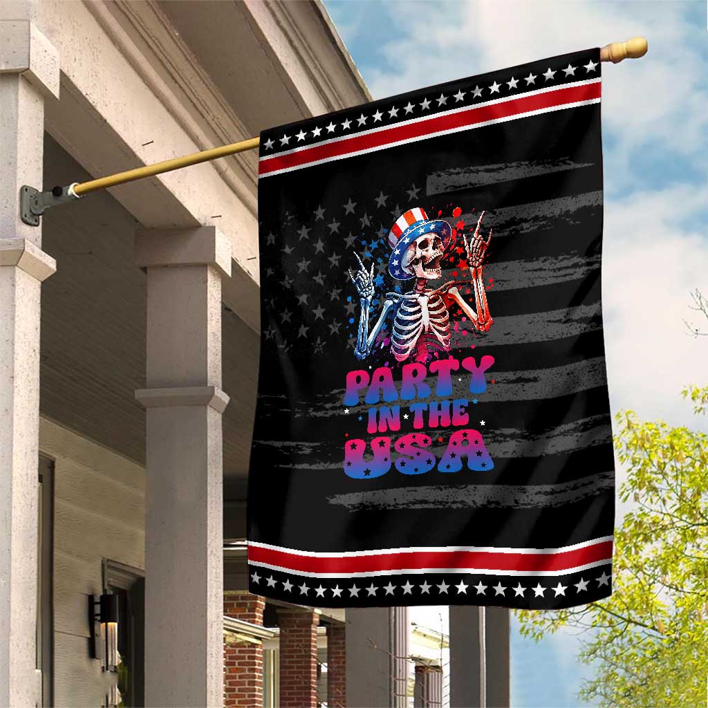 Funny Party In The USA Skeleton Rock Hand Patriotic Garden Flag 4th Of July Rocker Gift TS12 Distressed Black Red Print Your Wear