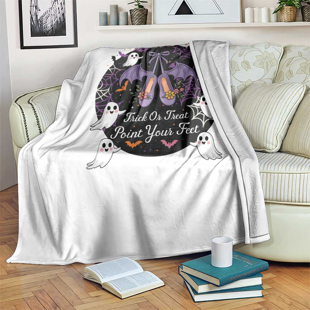 Trick Or Treat Point Your Feet Throw Blanket Funny Halloween Ballet Gift TS12 Print Your Wear