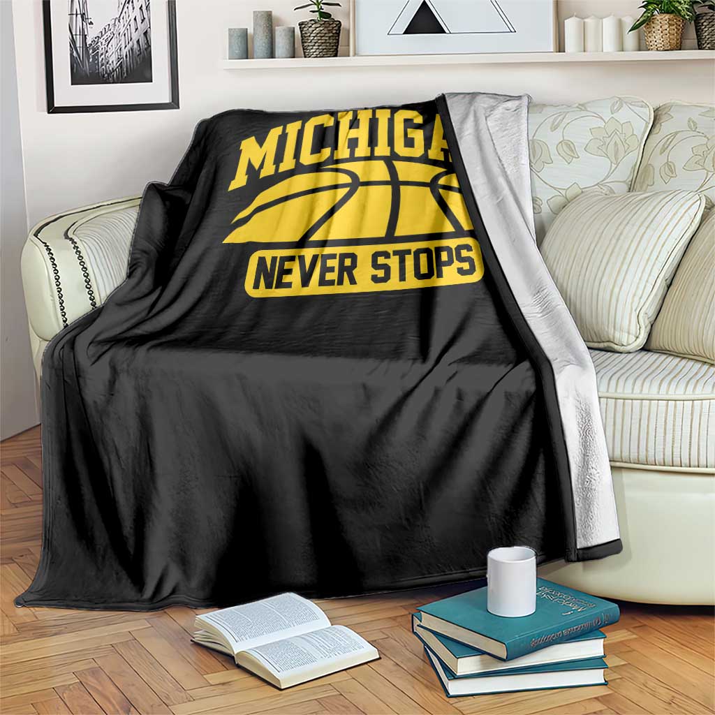 Michigan Never Stops Throw Blanket Great Lakes State Basketball Pride Gift TS12 Print Your Wear