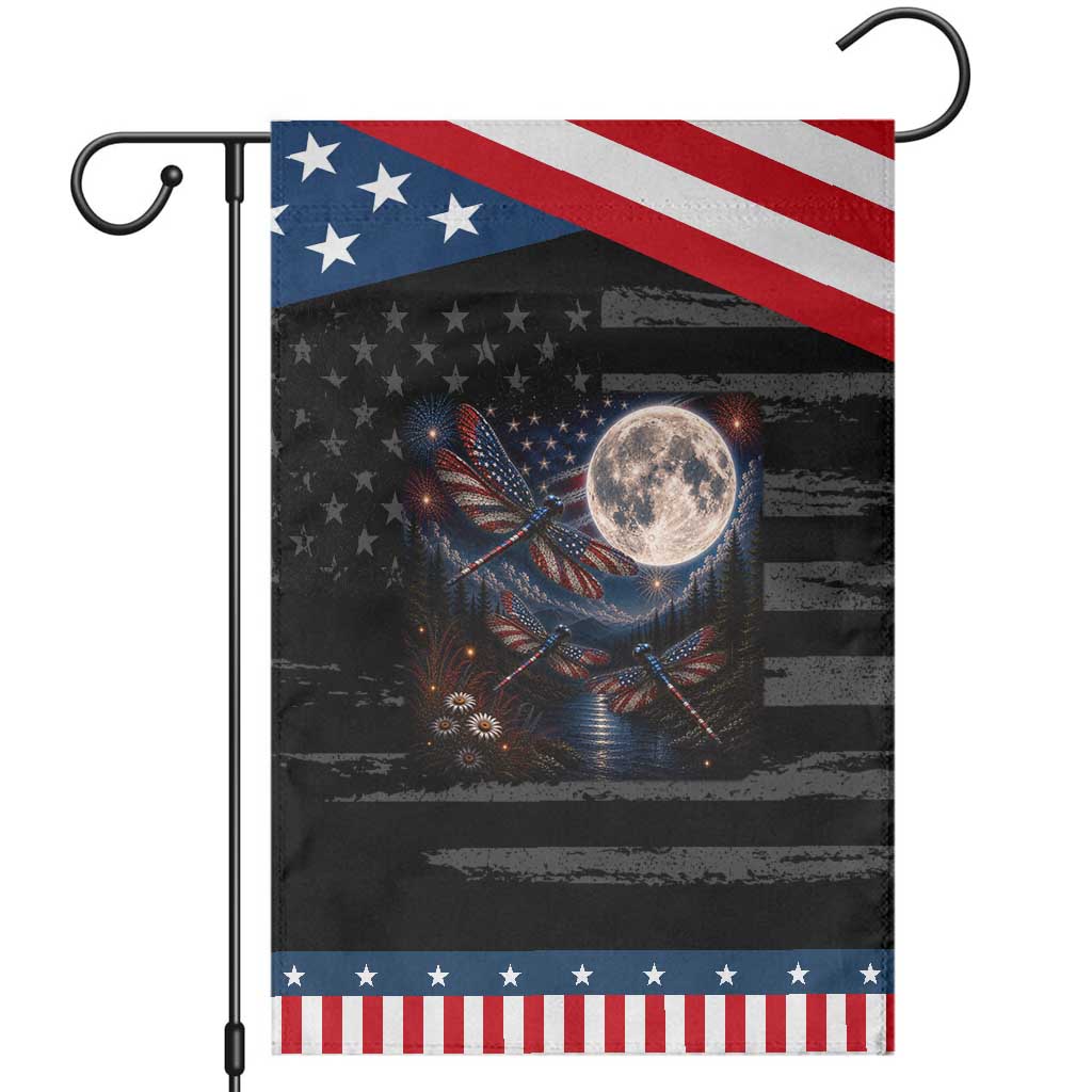 Red White And Blue Dragonfly Patriotic Garden Flag 4th Of July Nature Lover Gift TS12 Distressed Black Blue Print Your Wear