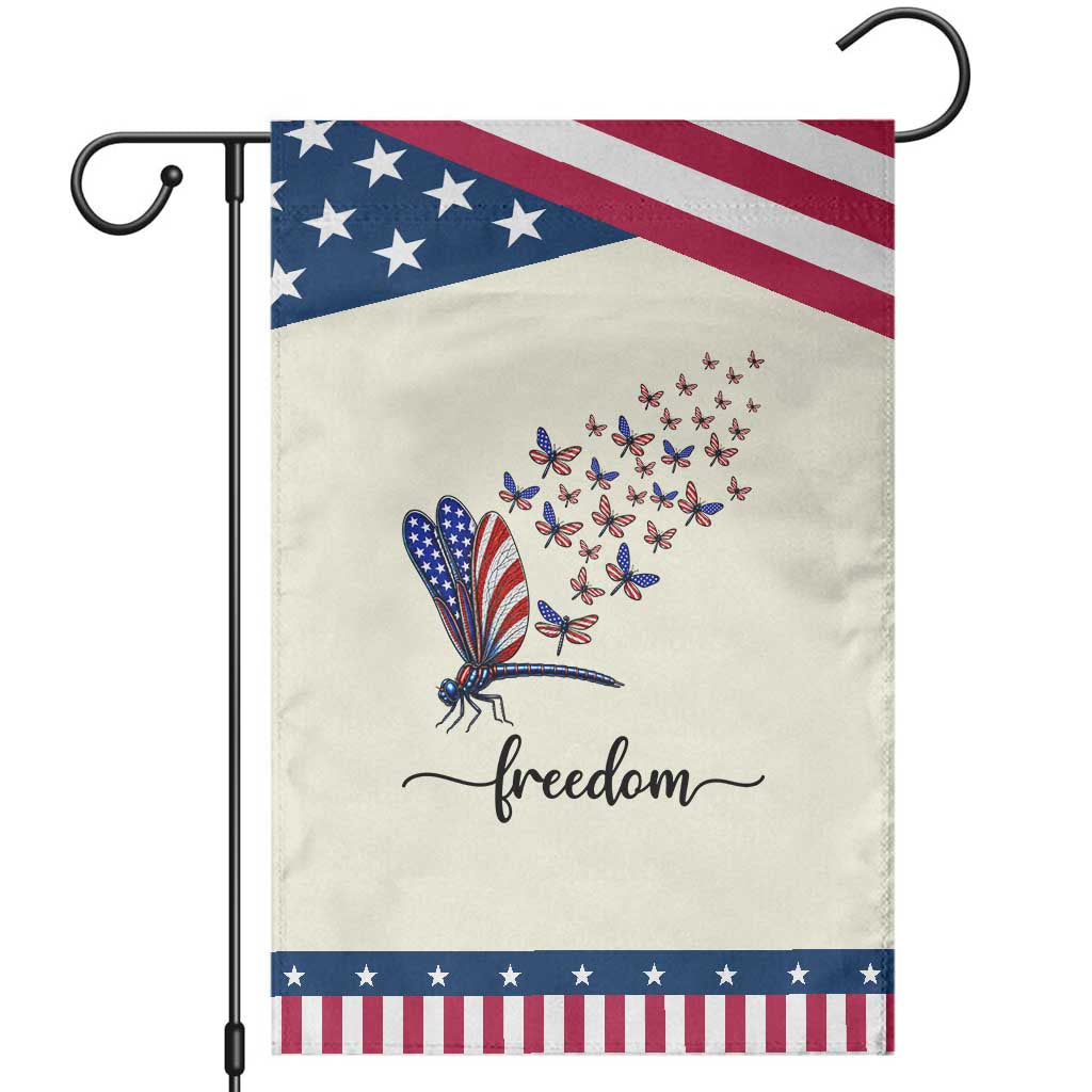 Freedom Dragonfly American Flag 4th Of July Patriotic Garden Flag Nature Lover Graphic