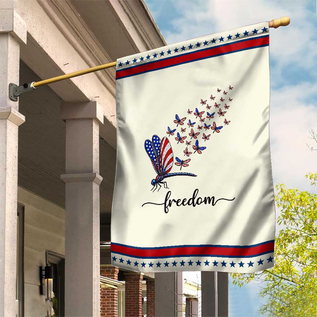 Freedom Dragonfly American Flag 4th Of July Patriotic Garden Flag Nature Lover Graphic