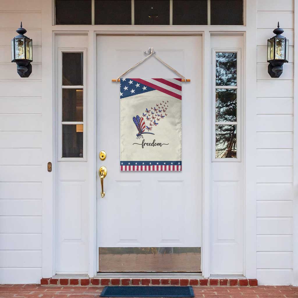 Freedom Dragonfly American Flag 4th Of July Patriotic Garden Flag Nature Lover Graphic