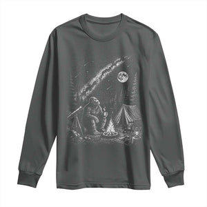 Bigfoot Camping Under Meteor Showers Long Sleeve Shirt Stargazer Gift