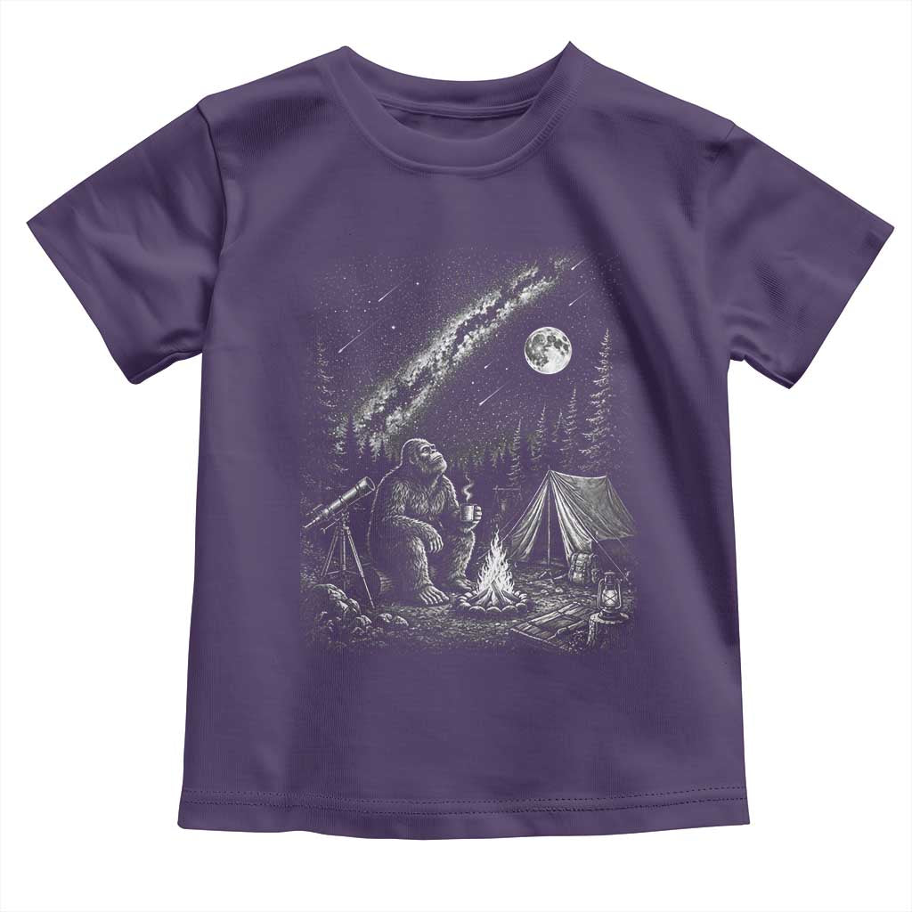 Bigfoot Camping Under Meteor Showers Toddler T Shirt Stargazer Gift