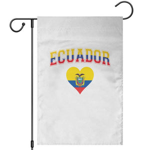 Vintage Ecuador Flag Heart Garden Flag Proud Ecuadorian Heritage Gift