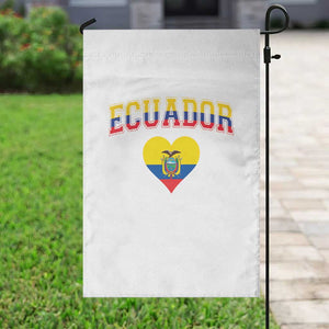 Vintage Ecuador Flag Heart Garden Flag Proud Ecuadorian Heritage Gift