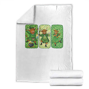 Vintage Highland Cow St Patricks Day Throw Blanket Farm Lover Gift TS12 White Print Your Wear