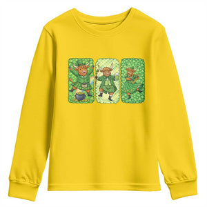 Vintage Highland Cow St Patricks Day Youth Sweatshirt Farm Lover Gift TS12 Daisy Print Your Wear