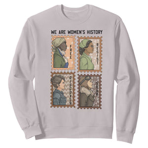 Black Women History Leaders Sweatshirt Womens History Month TS12 Ice Gray Print Your Wear