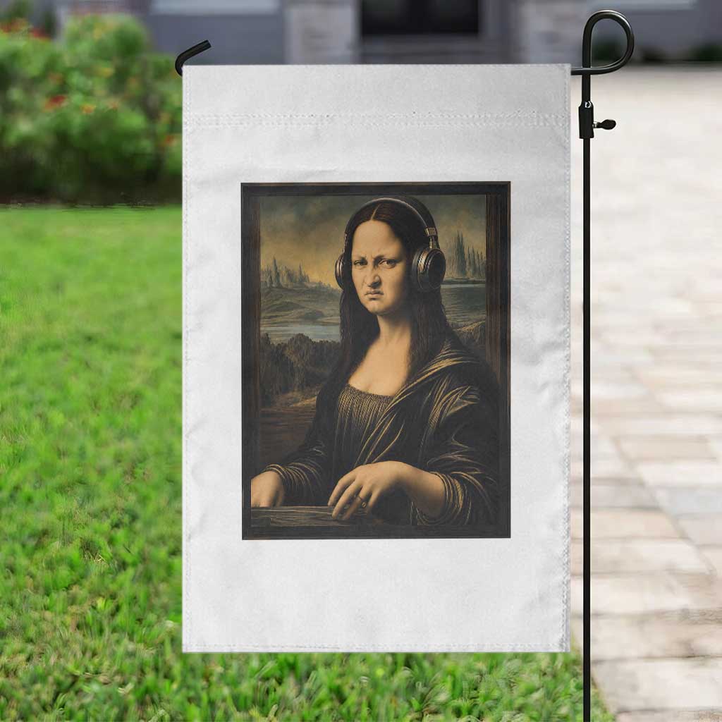 Funny Mona Lisa Bass Face Garden Flag Vintage DJ Producer Music Lover Gift