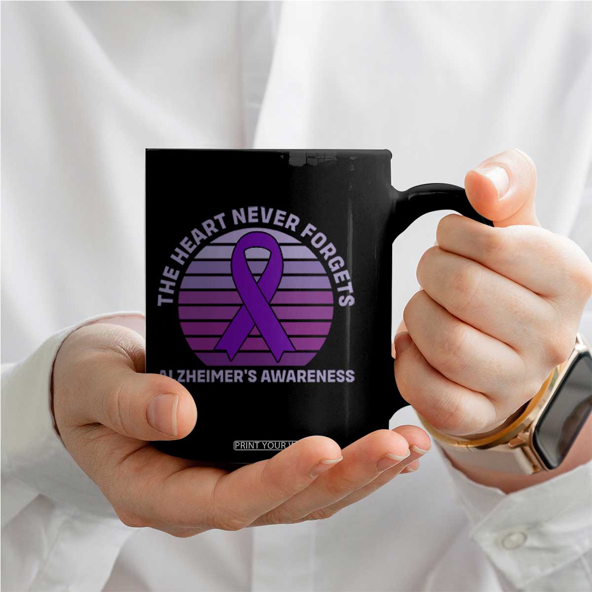 The Heart Never Forgets Alzheimers Support Coffee Mug Vintage Sunset Purple Ribbon Graphic