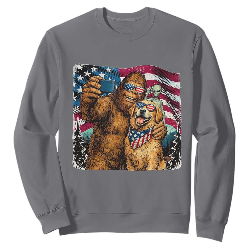 Funny Patriotic Bigfoot Golden Retriever Selfie Squad Sweatshirt