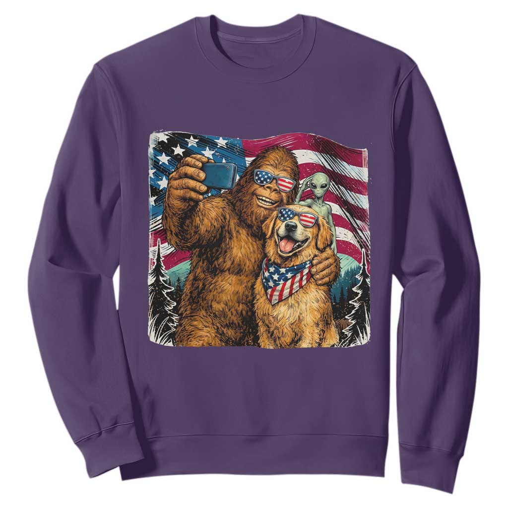 Funny Patriotic Bigfoot Golden Retriever Selfie Squad Sweatshirt