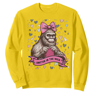 Funny Bigfoot Knitting Sweatshirt Knitter In The Wild TS12 Daisy Print Your Wear