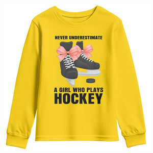 Never Underestimate A Girl Hockey Player Gift Idea Youth Sweatshirt TS12 Daisy Print Your Wear