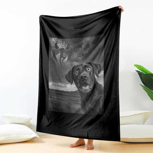 Funny Labrador Selfie With Mothman Throw Blanket Cryptid Gift TS12 Print Your Wear