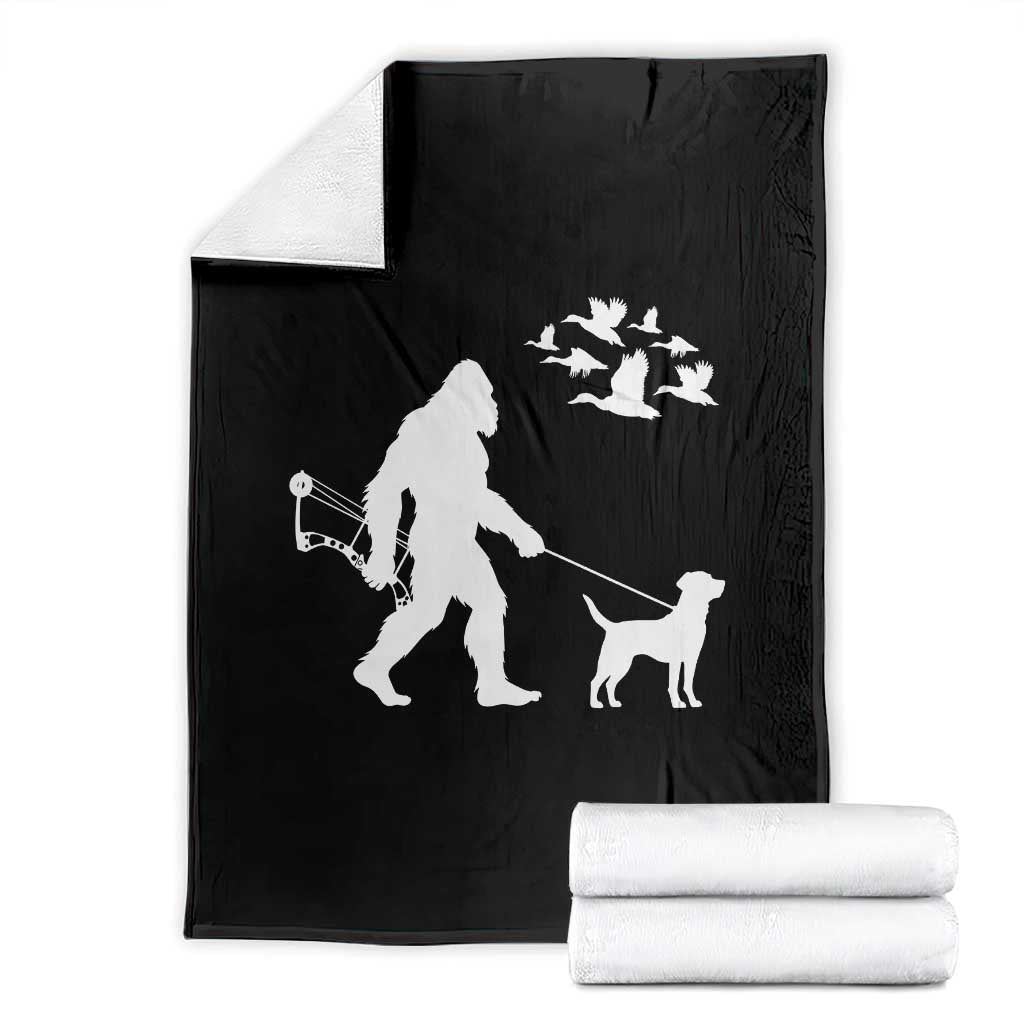 Funny Bow Hunter Throw Blanket Bigfoot Walking Labrador Hunting Dog Gift TS12 Black Print Your Wear