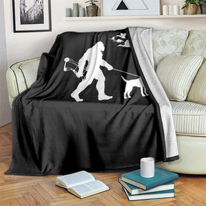 Funny Bow Hunter Throw Blanket Bigfoot Walking Labrador Hunting Dog Gift TS12 Print Your Wear