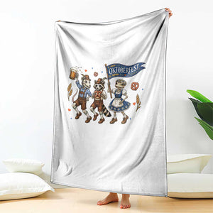Funny Opossum Raccoon Frog Oktoberfest Beer Graphic Throw Blanket Spooky Drinking Team