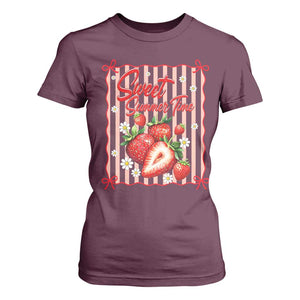 Striped Summer Strawberry T Shirt For Women Preppy Beach Vibes Graphic
