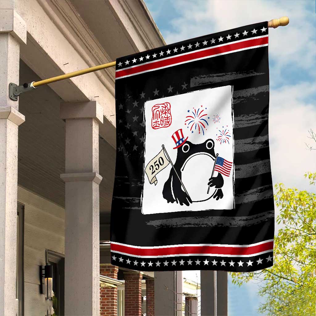 Funny Patriotic Grumpy Frog 250th Anniversary USA Garden Flag TS12 Distressed Black Red Print Your Wear