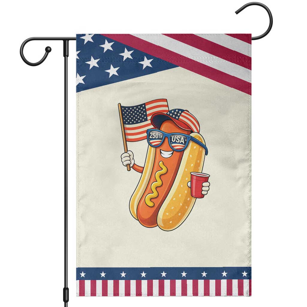 Funny Patriotic Hotdog Garden Flag USA 250th Anniversary TS12 Modern Beige Blue Print Your Wear